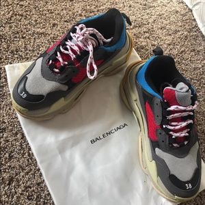 Balenciaga triple s Women’s sneakers